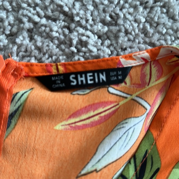 Floral Cutout Romper - Picture 3 of 4